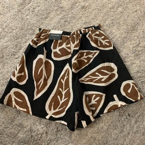 Women's Mid Thigh Relaxed Fit Shorts Who What Wear - Picture 3 of 4